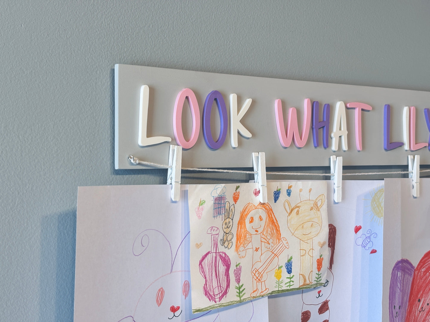 Personalized "Look what I made" sign with clips, Custom name artwork display